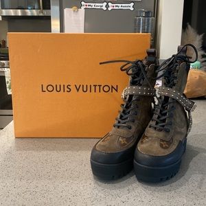 LOUIS VUITTON LV Women's LAUREATE Platform Desert Boot Bootie Shoe Size 37/7